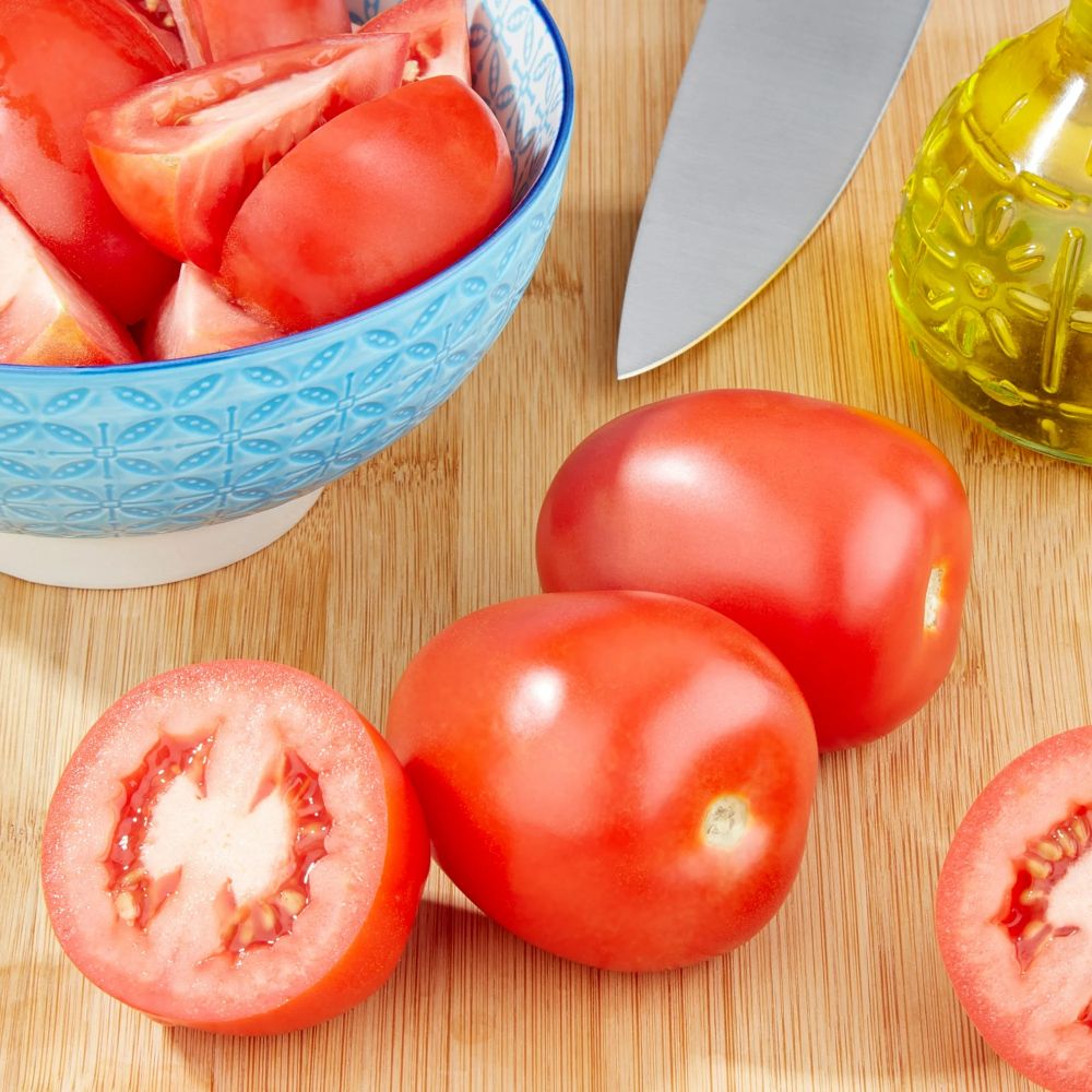 Fresh Roma Tomato thumbnail 2