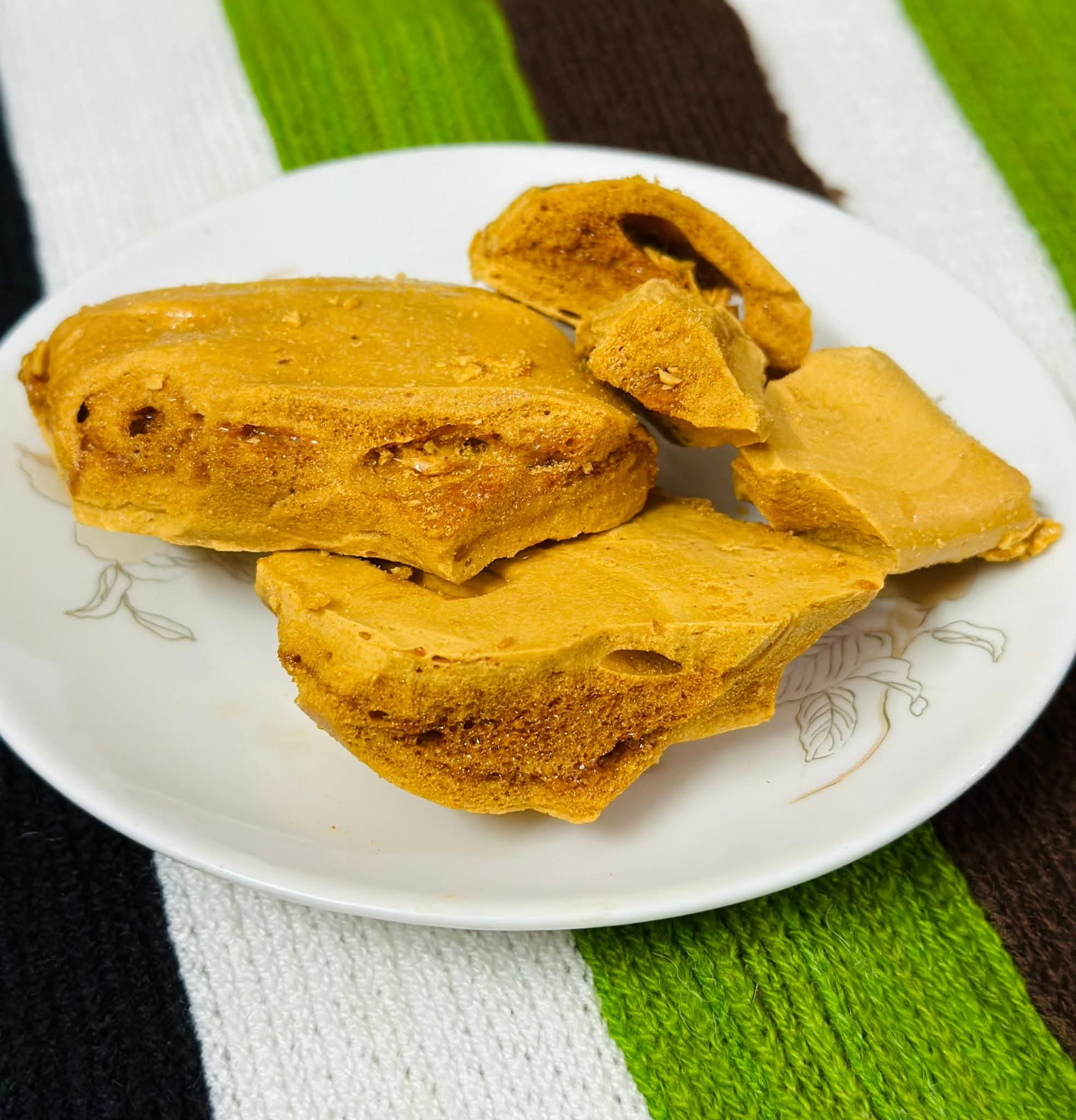 ছোটবেলার কটকটি