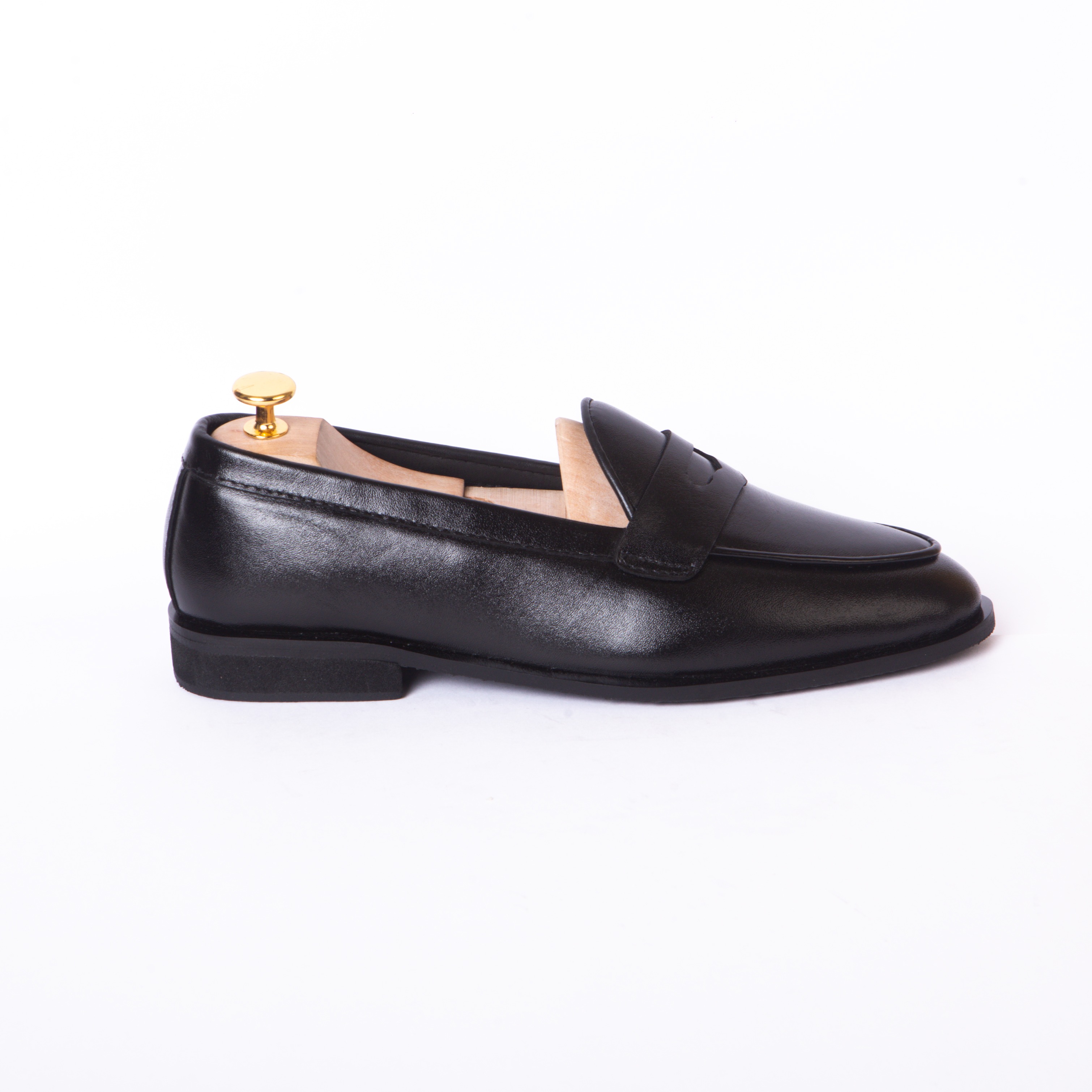 Classic penny loafer (Black)