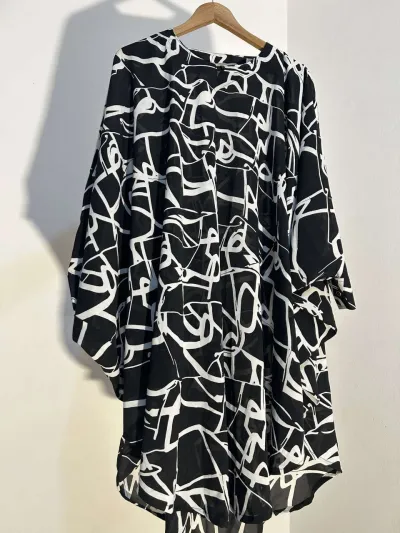 đ¤ White & Black Abstract Kaftan/Kimonu đ¤_img_3