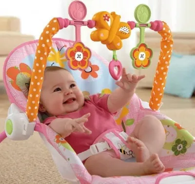 Baby Rocker with Musical Toy Bar & Vibrations_img_4