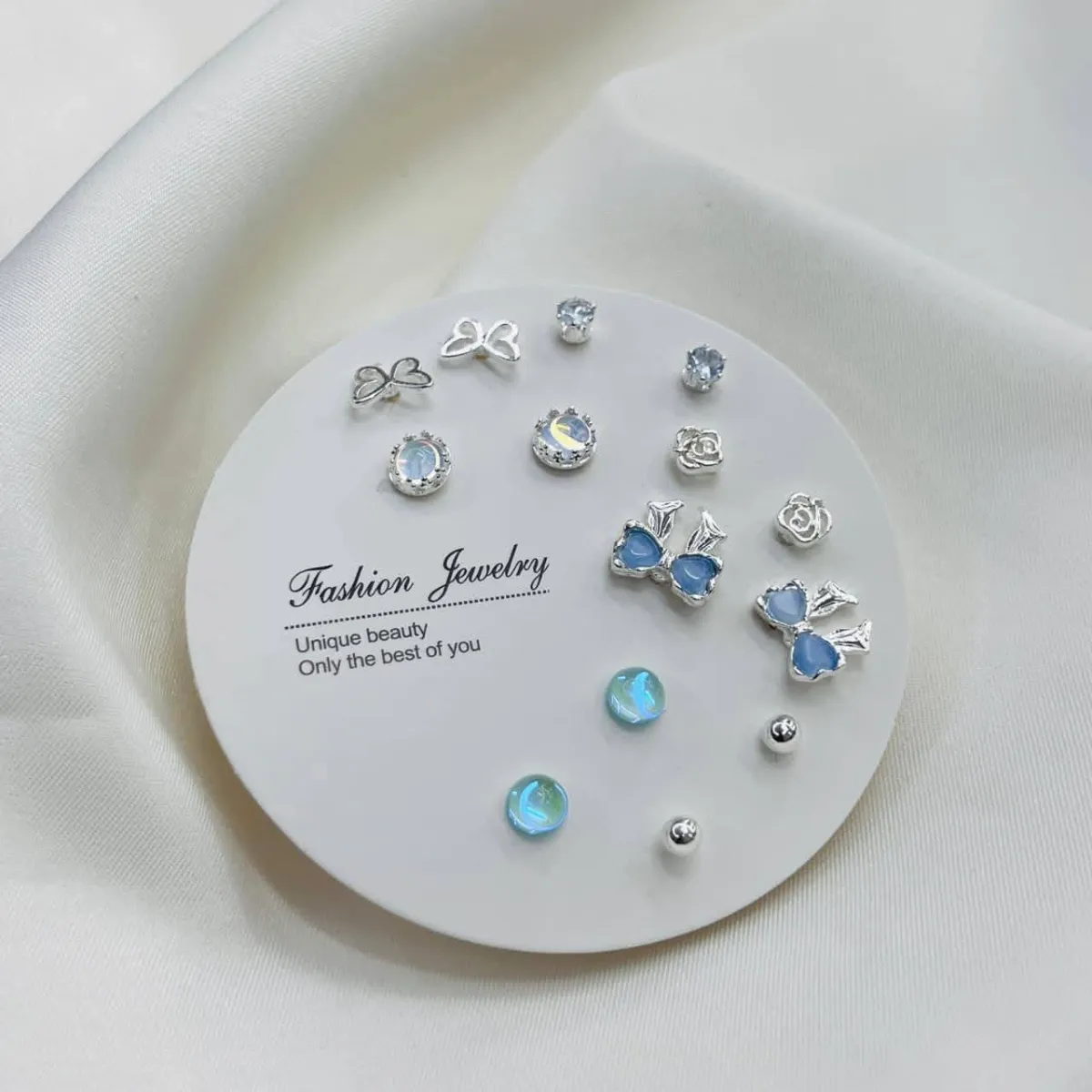 Elegant Mix & Match Earrings Set (7 Pairs) - Golden snowflake - Image 1