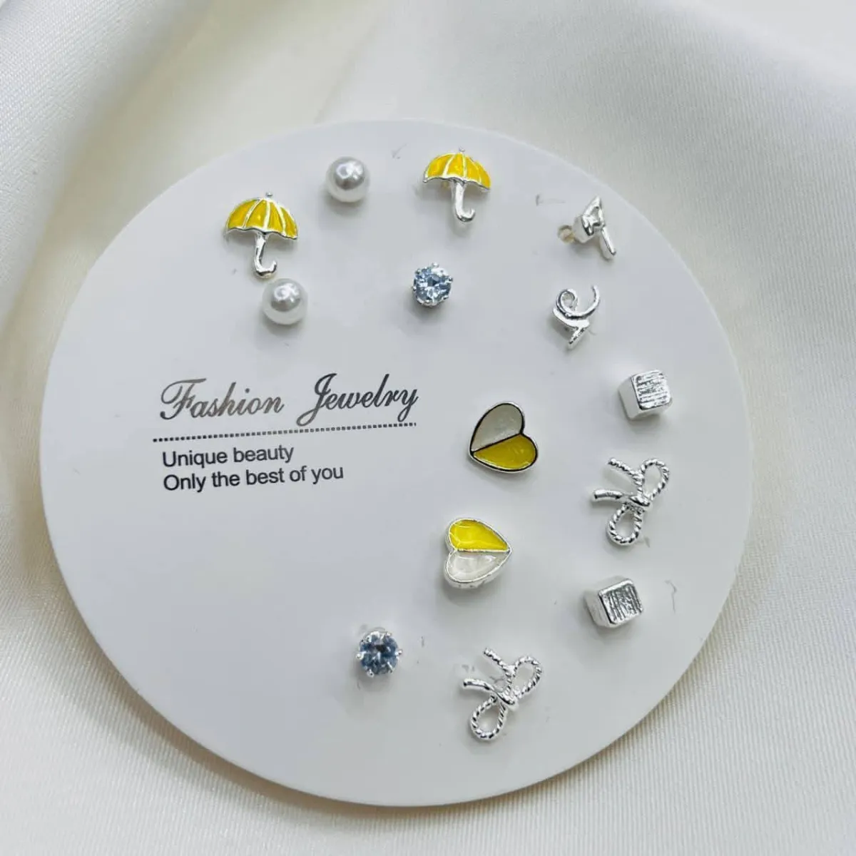 Elegant Mix & Match Earrings Set (7 Pairs) - umbrella - Image 1
