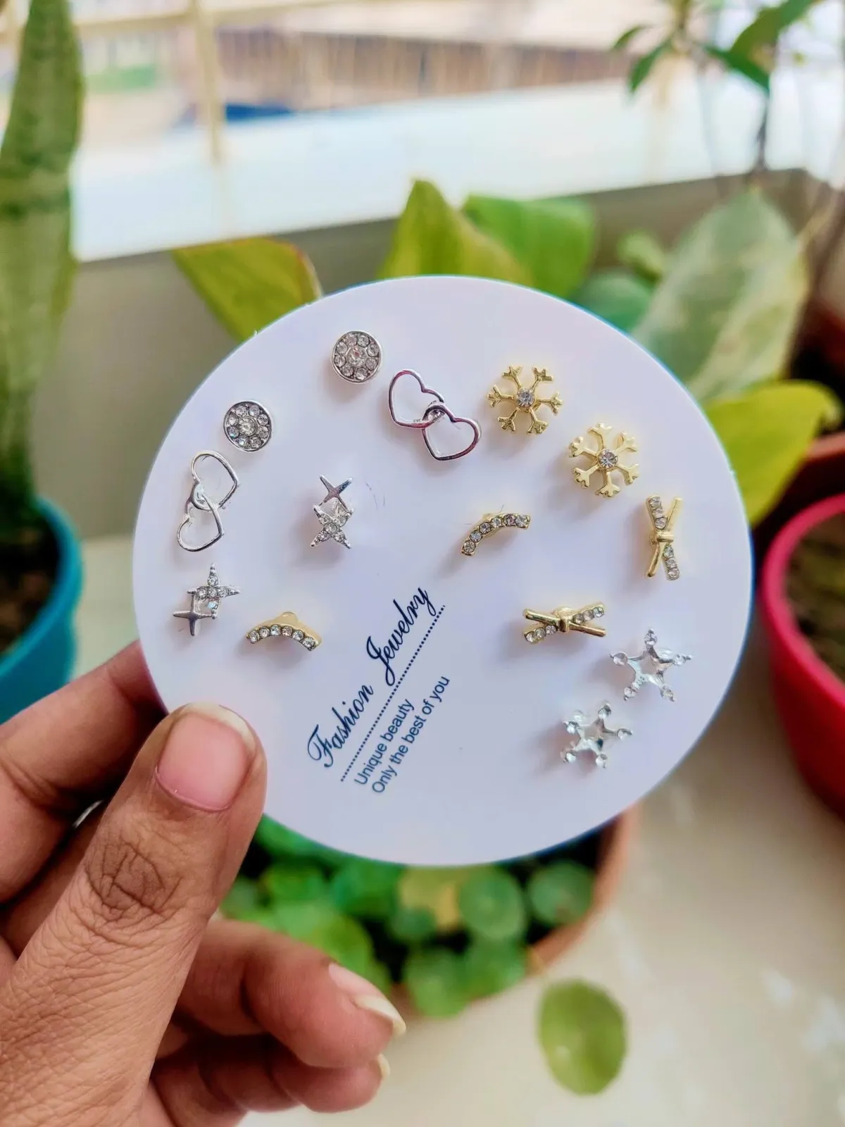Elegant Mix & Match Earrings Set (7 Pairs) - Heart Pair - Image 1