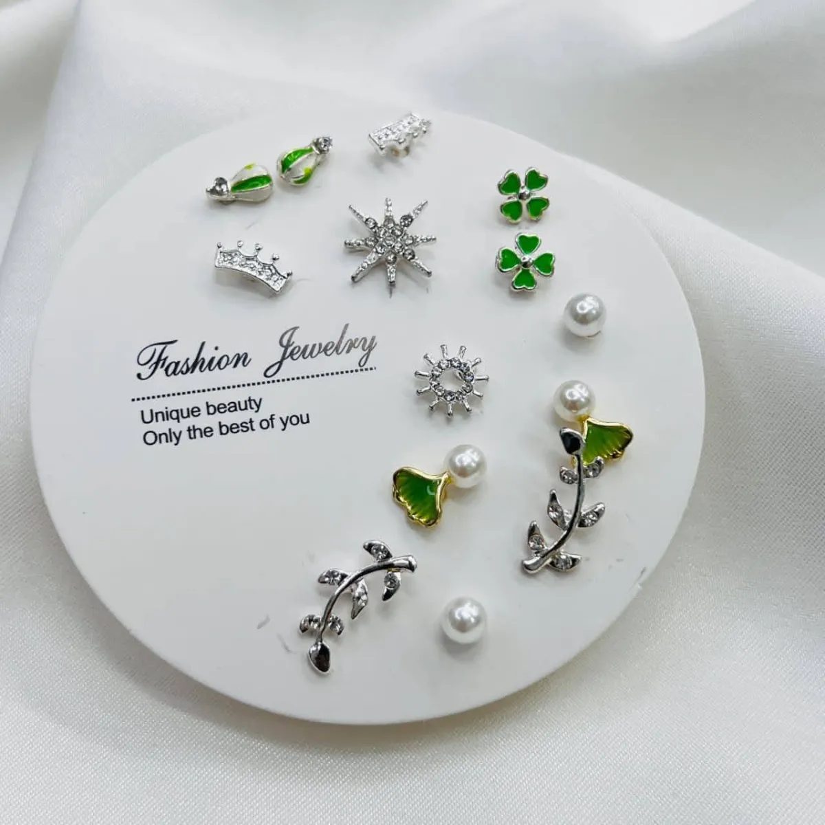 Elegant Mix & Match Earrings Set (7 Pairs) - Green Cloves - Image 1