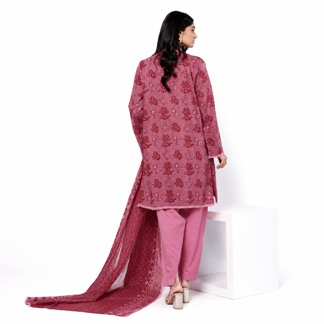 Khaadi Embroidery Lawn Collection thumbnail 3