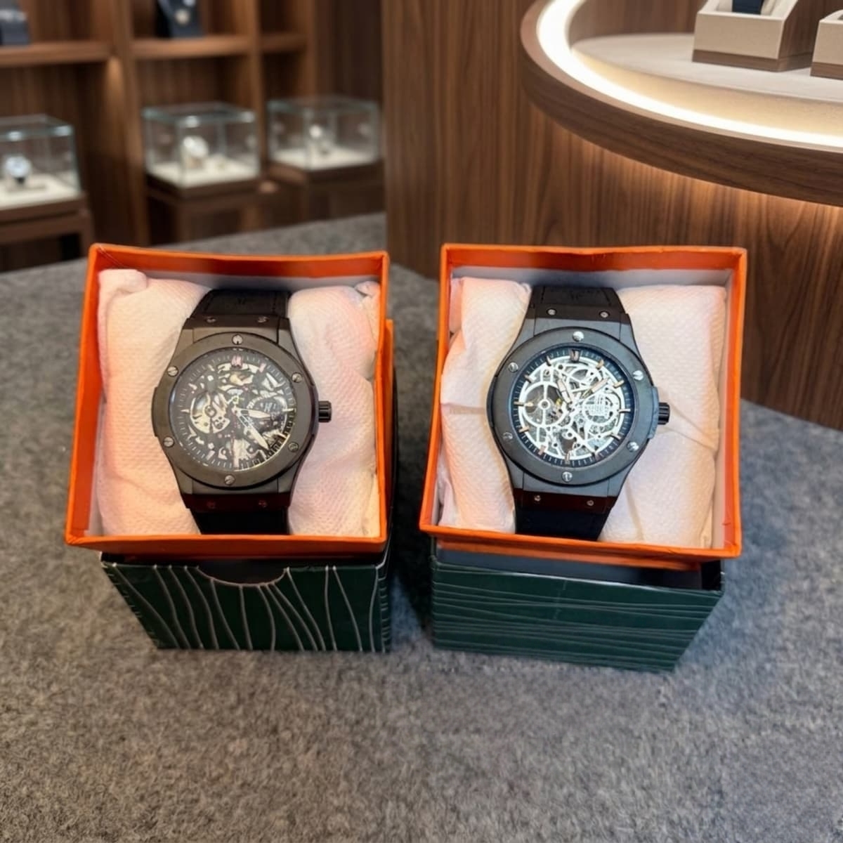 Hublot Automatic Skeleton Watch (Belt System) W0045 thumbnail 3