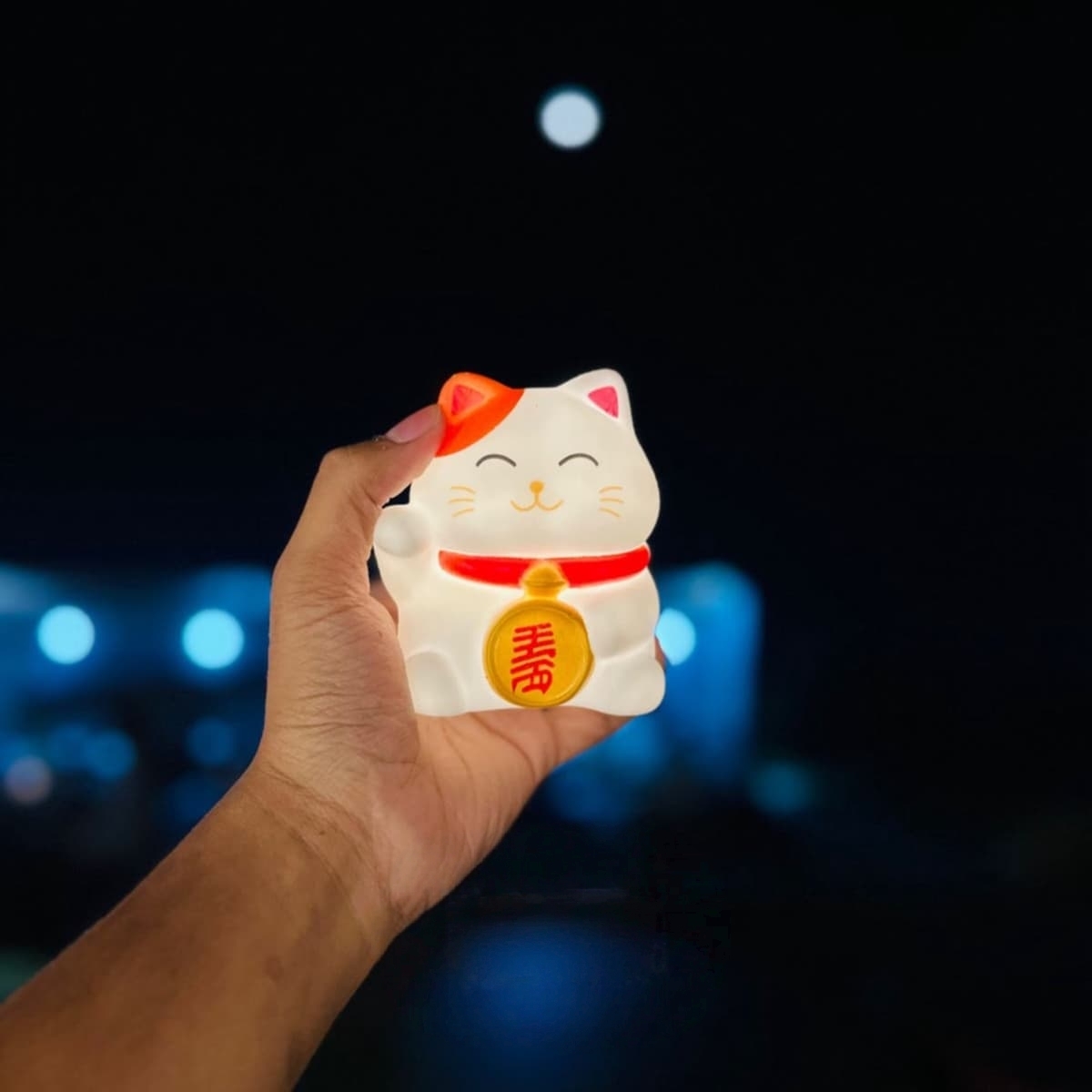 Maneki-neko, or Lucky Catfigurine Night Light L0379 thumbnail 2