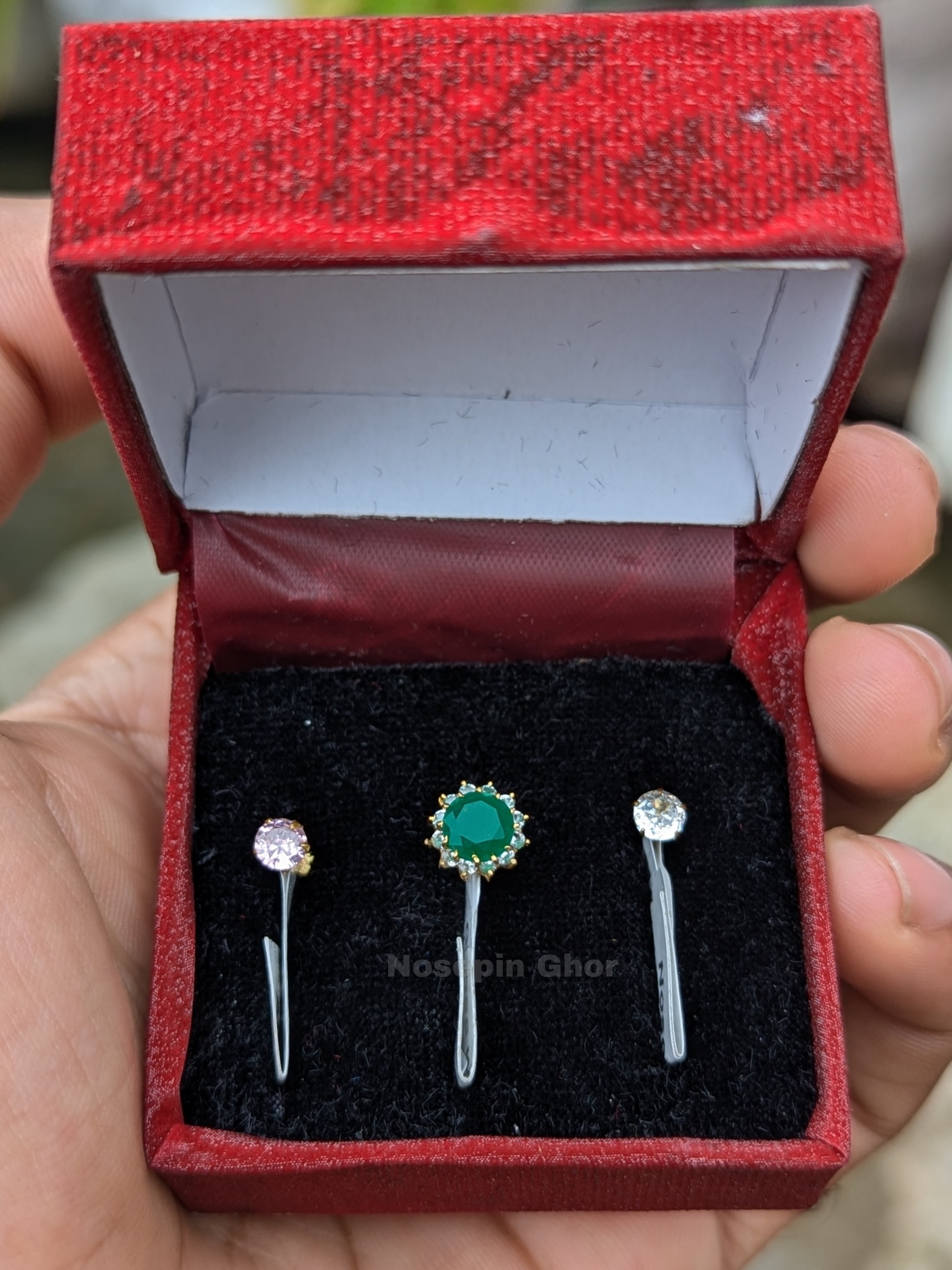 13 Stone Diamond Curt Nosepin + Free 2pcs (Green)
