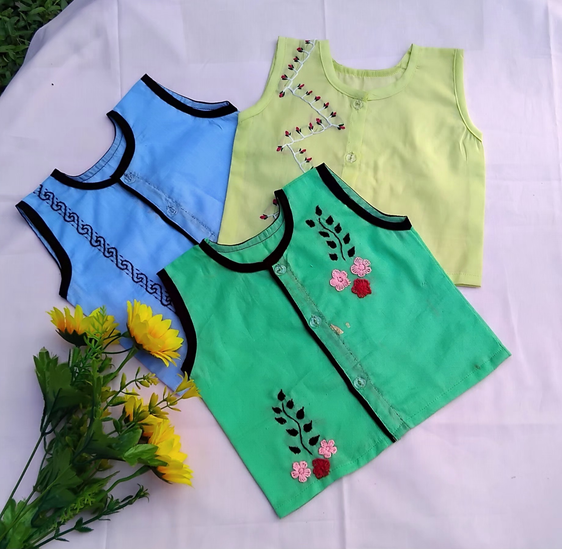 Sleeveless Nima (3 pcs multi-color) for new born boy, girl or unisex type Combo_img_0