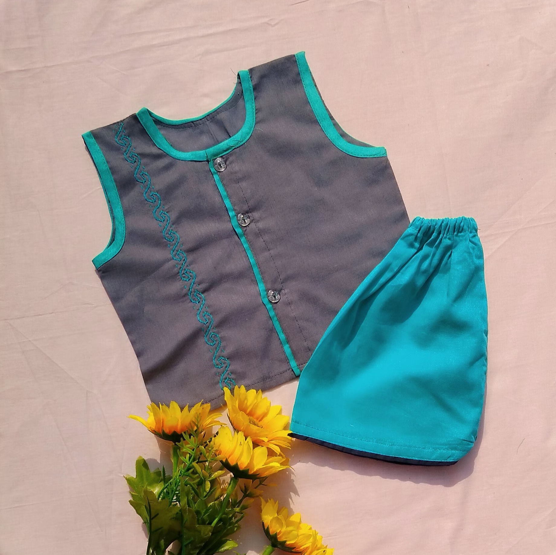 Sleeveless Nima and Pant set for new born to five years boy, girl or unisex type_img_0