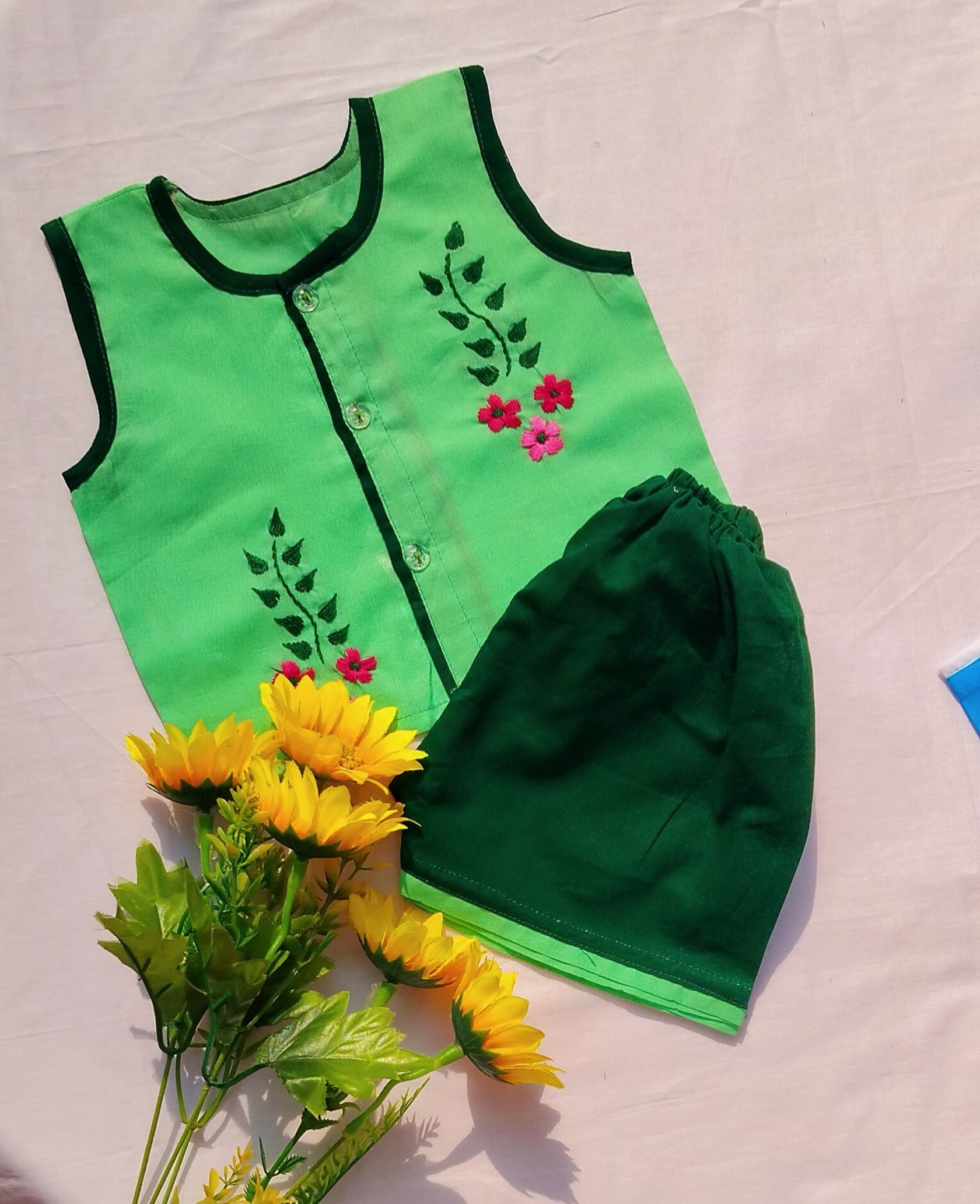 Sleeveless Nima and Pant set for new born to five years boy, girl or unisex type_img_0