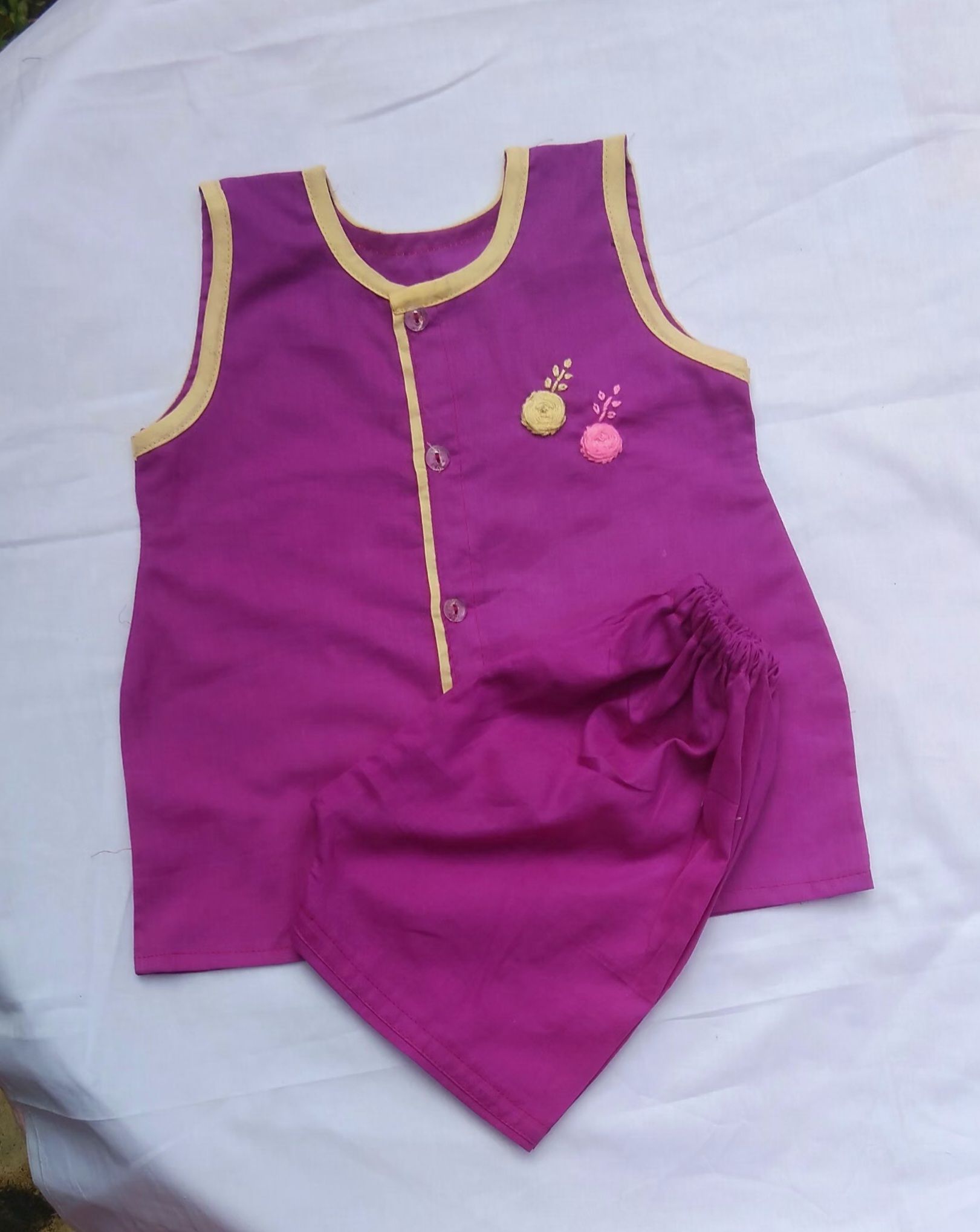 Sleeveless Nima and Pant set for new born to five years boy, girl or unisex type_img_0