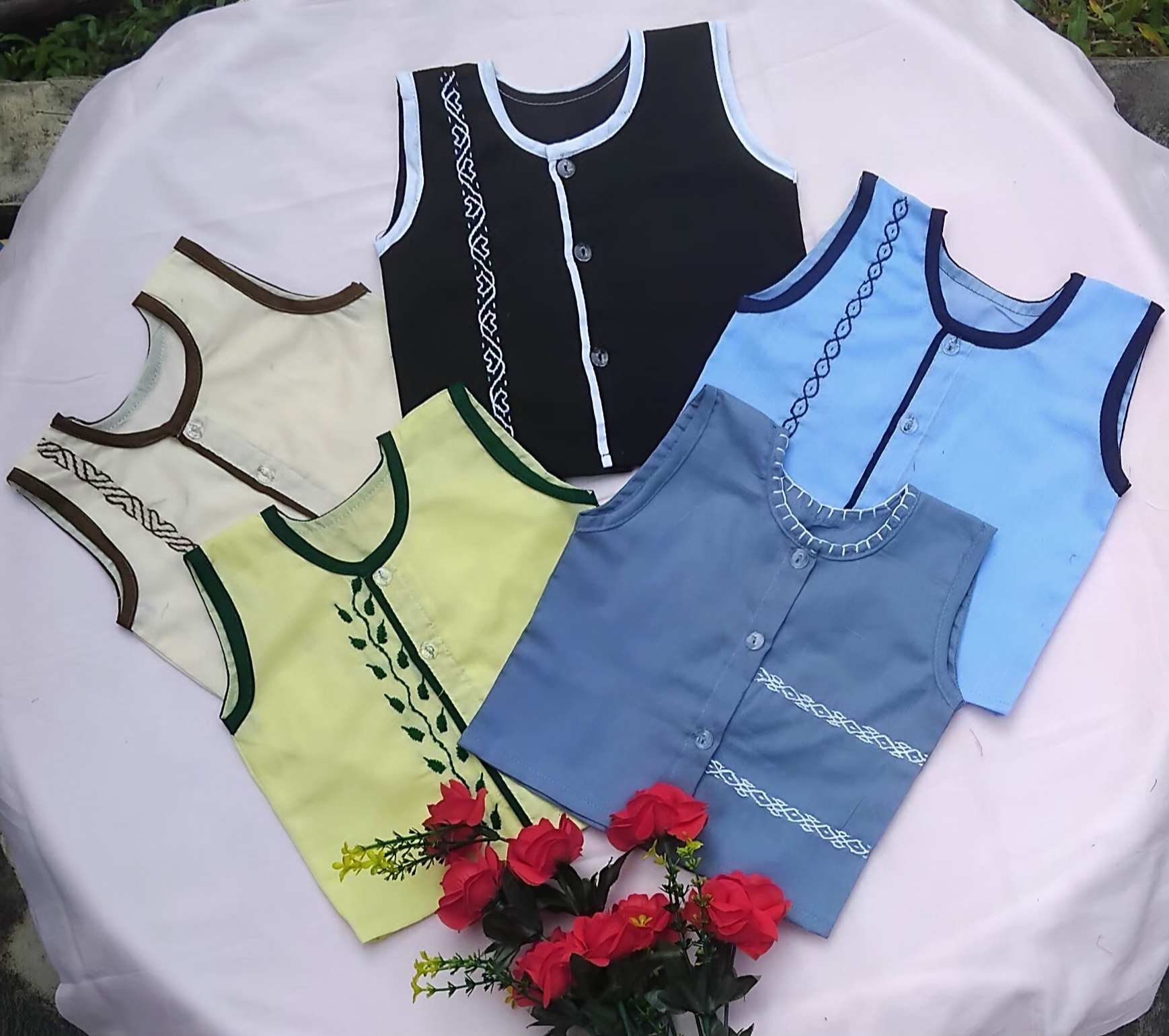 Sleeveless Nima (5 pcs multi-color) for new born boy, girl or unisex type Combo