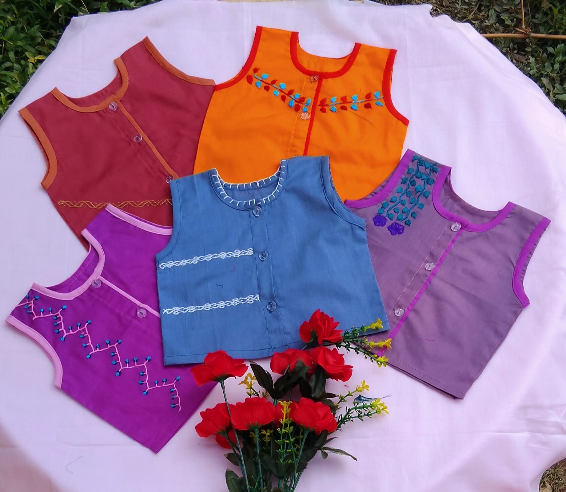 Sleeveless Nima (5 pcs multi-color) for new born boy, girl or unisex type Combo