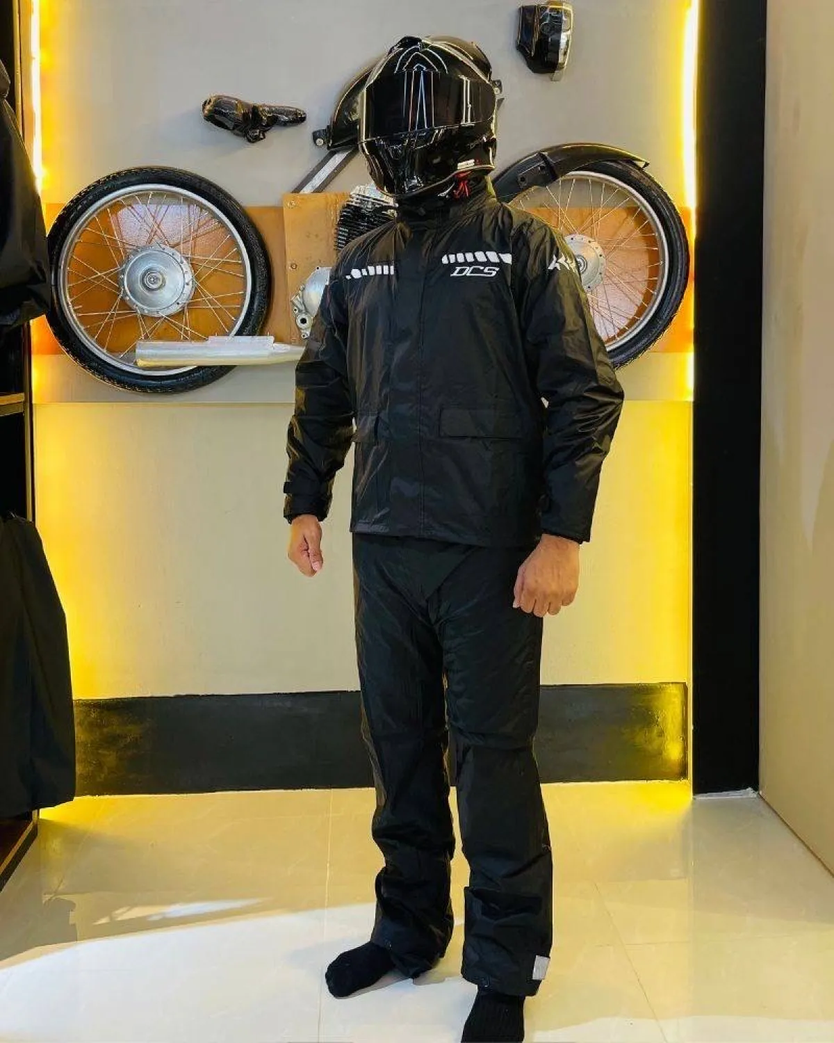 DCS Raincoat Black