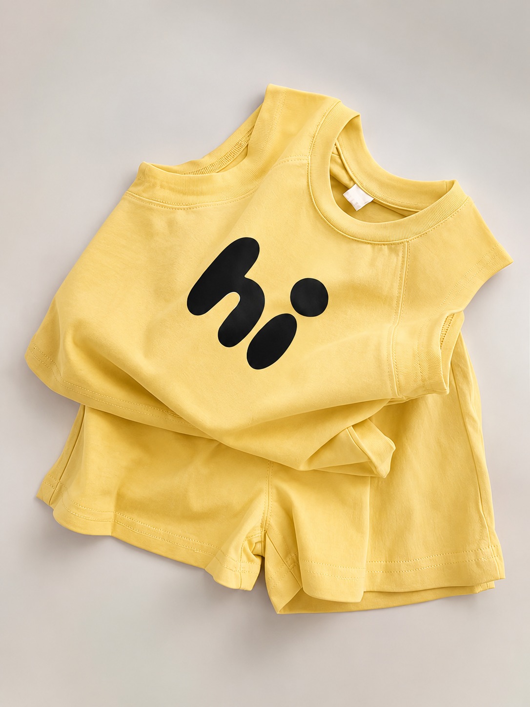 Exclusive Baby printed Tee and pant set