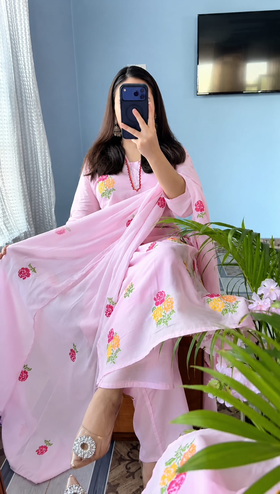 EXCLUSIVE GARARA DRESS_img_1