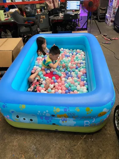 Sangda Three-Ring Rectangular Inflatable Pool – 210 cm_img_1