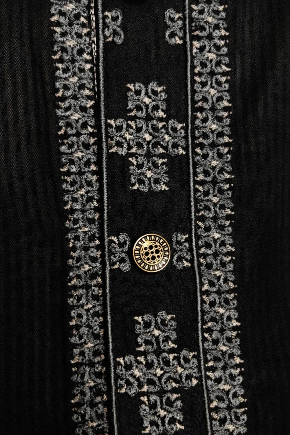 Evarrio Luxury Black Embroidered Panjabi - Image 3