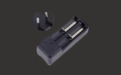 Universal 18650 Lithium Rechargeable Battery Charger_img_0