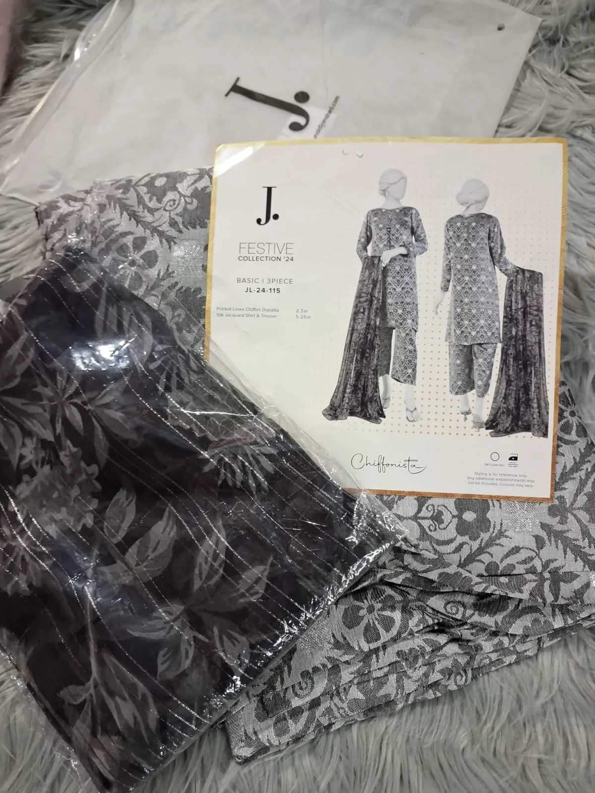 GREY VISCOSE 3PC UNSTITCHED J. Premium collection - Image 2