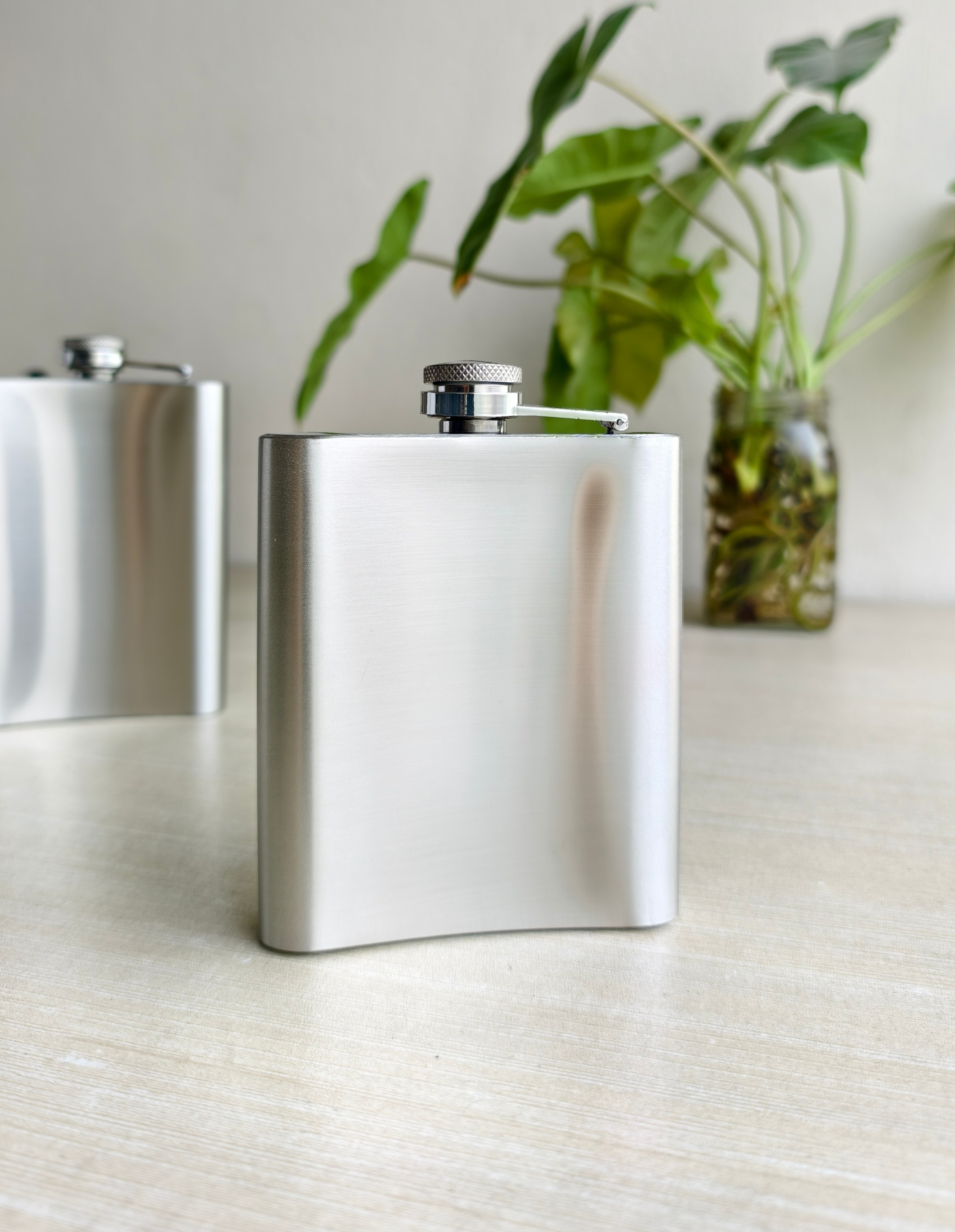 CLASSIC HIP FLASK image 3