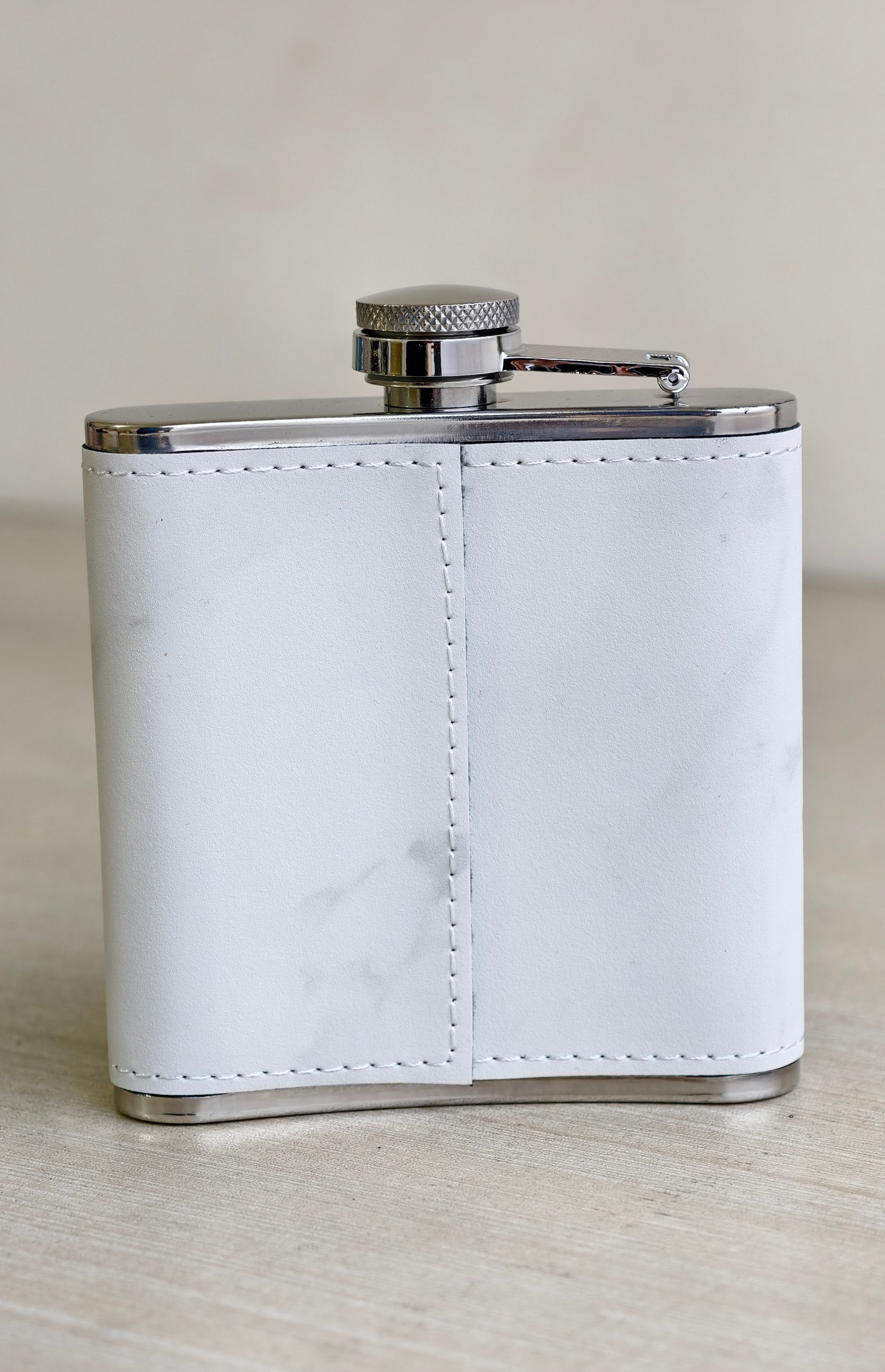 WHITE LEATHER HIP FLASK image 2
