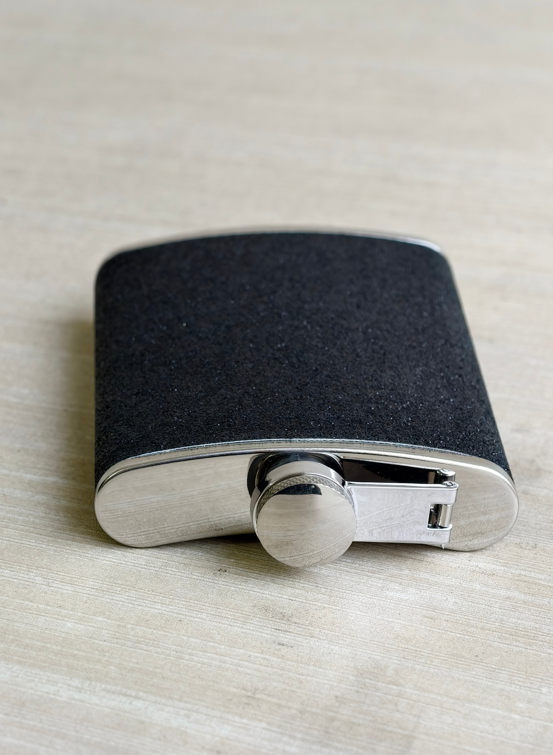BLACK GRITEL HIP FLASK image 3