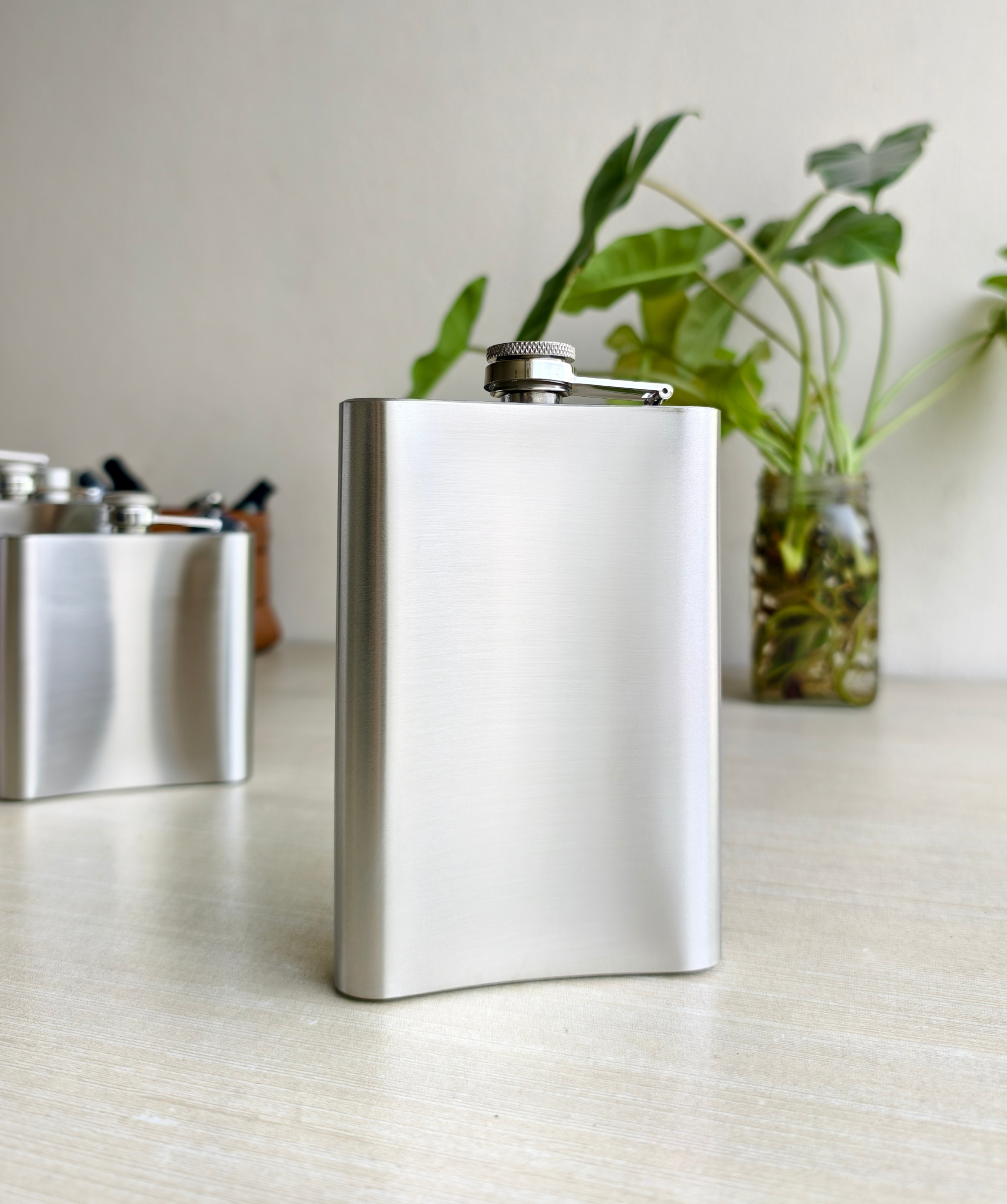 CLASSIC HIP FLASK image 5