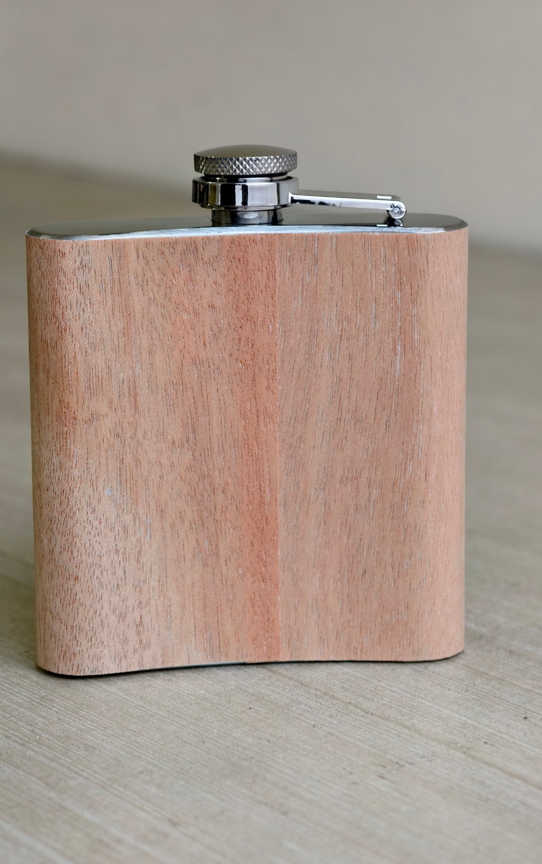 WOOD GRAIN HIP FLASK image 2