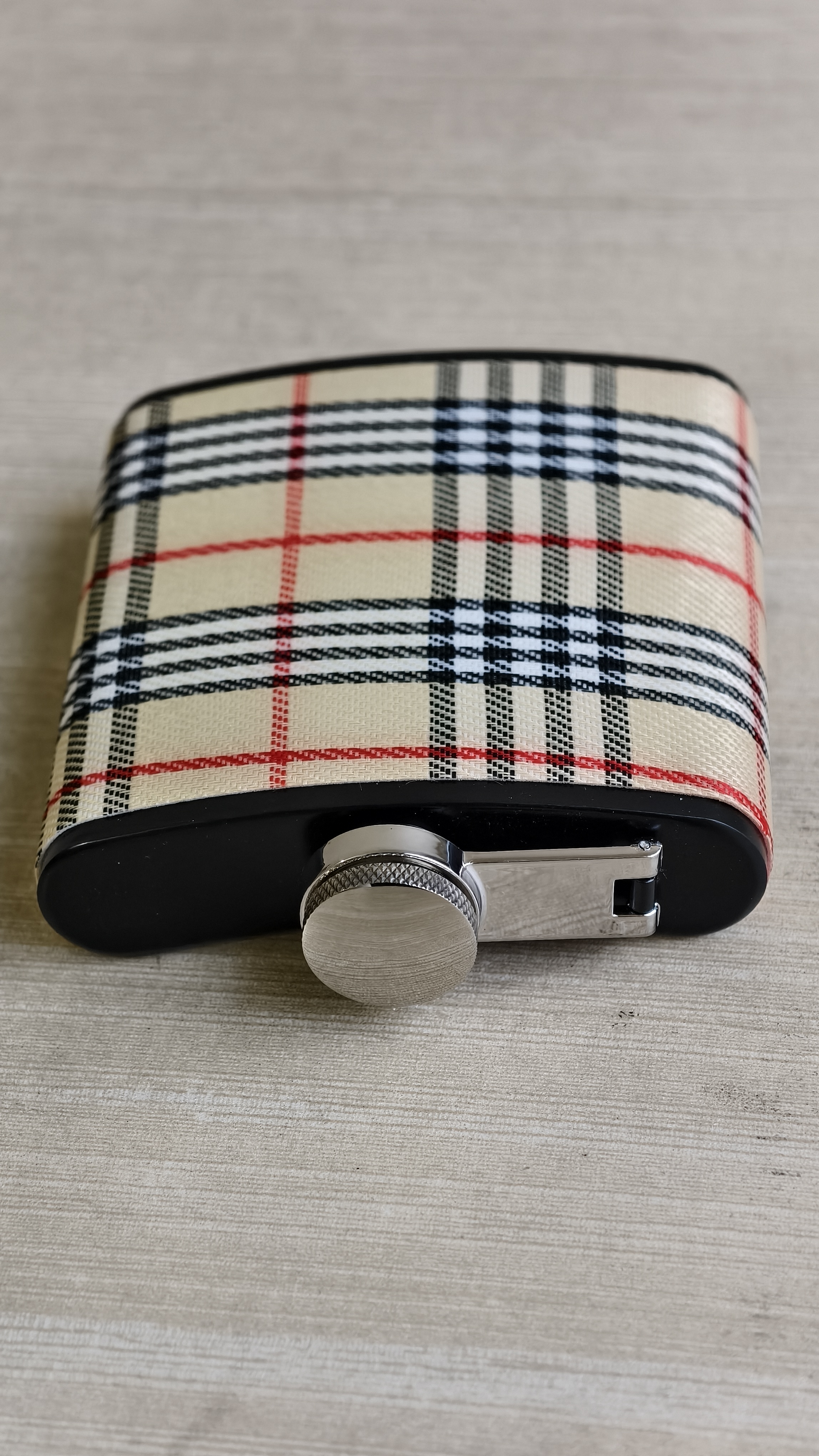 BURBERRY PATTERN HIP FLASK image 3