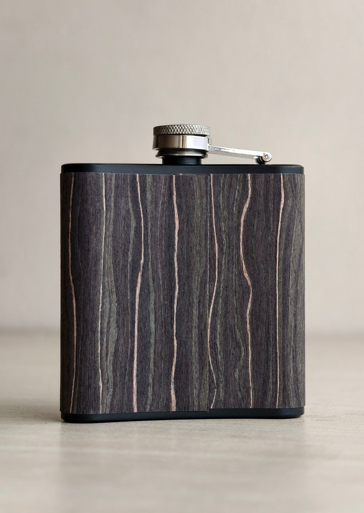 BLACK WOOD GRAIN HIP FLASK image 2