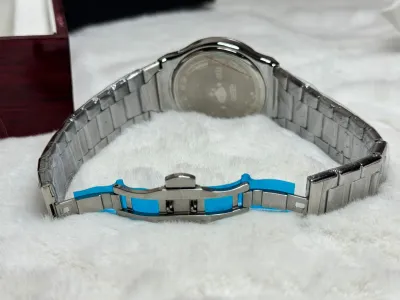 Universe Point Premium Silver Watch – Elegant & Classy Look!_img_2