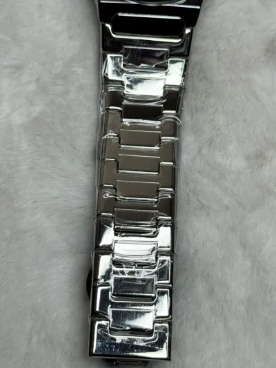Universe Point Premium Silver Watch – Elegant & Classy Look!_img_2