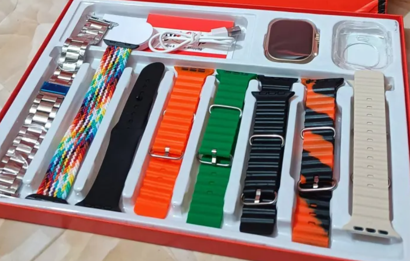 High-Performance - Y80 Ultra Smart Watch (8 + 1 Cover ) in Germany) - Reliable Accessory - Easy to Use - Dreamy Deals (1 protective cover )