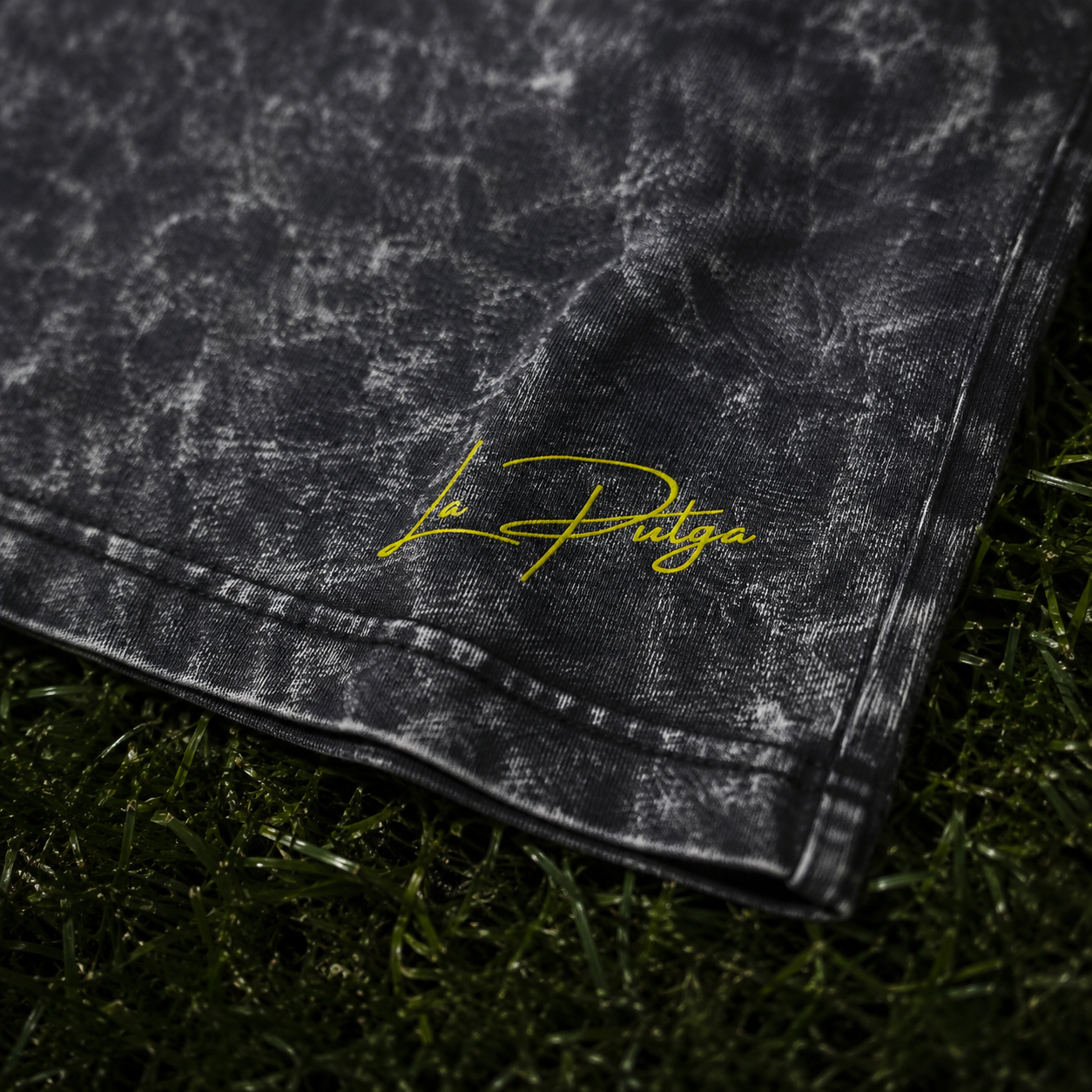 La Pulga Premium Acid Wash Drop Shoulder thumbnail 4