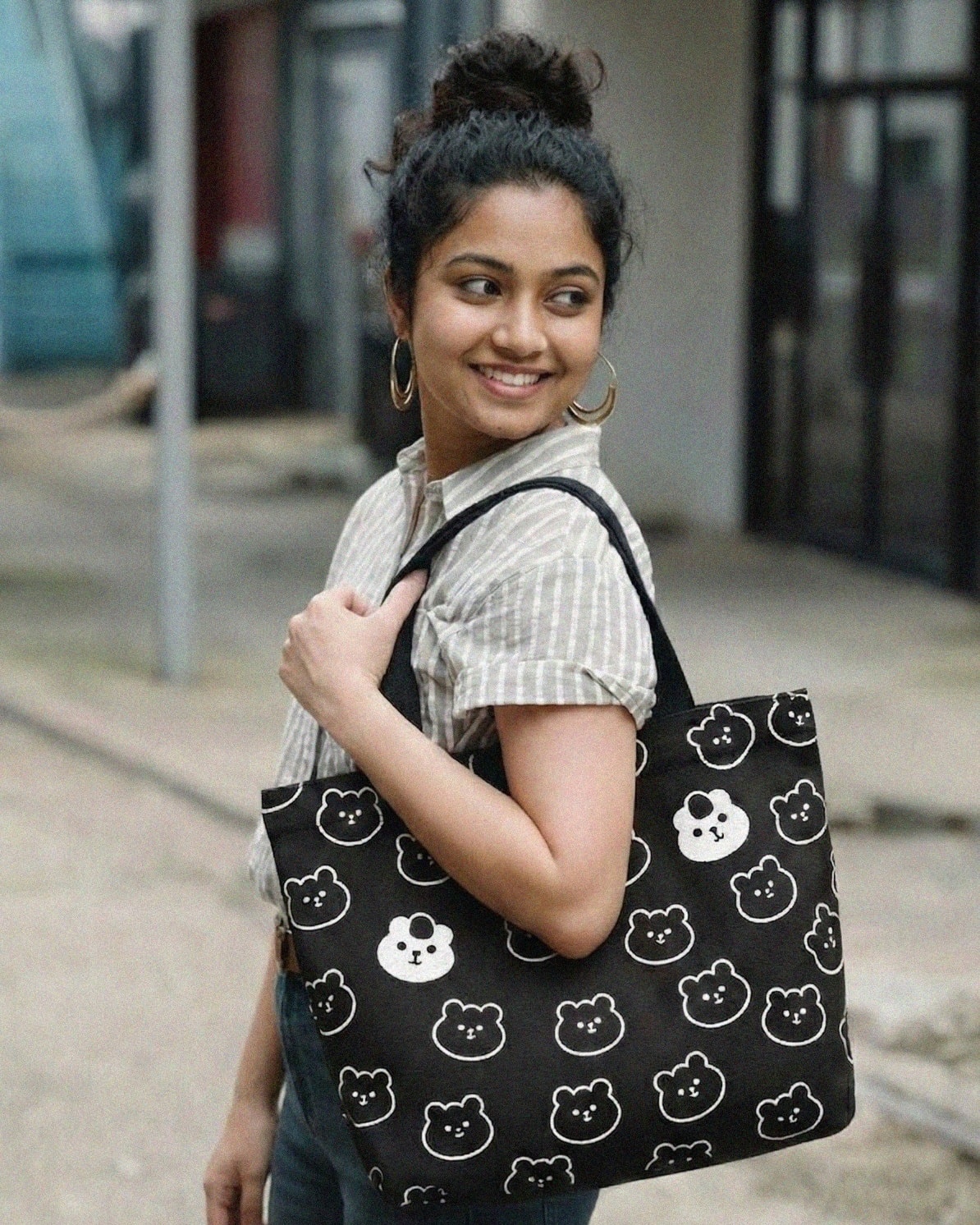Black Color Canvas Handbag for Women