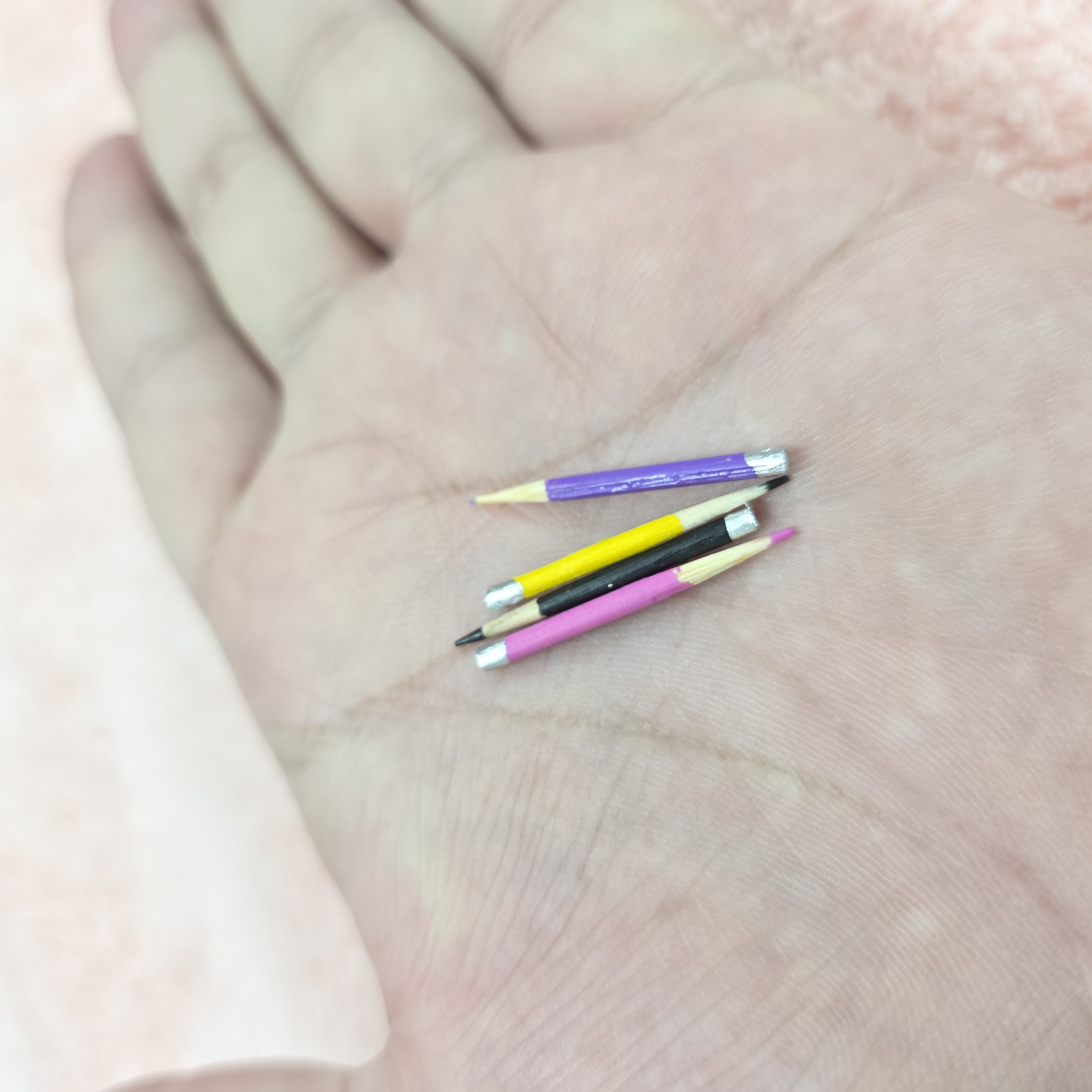 Color Pencils Set
