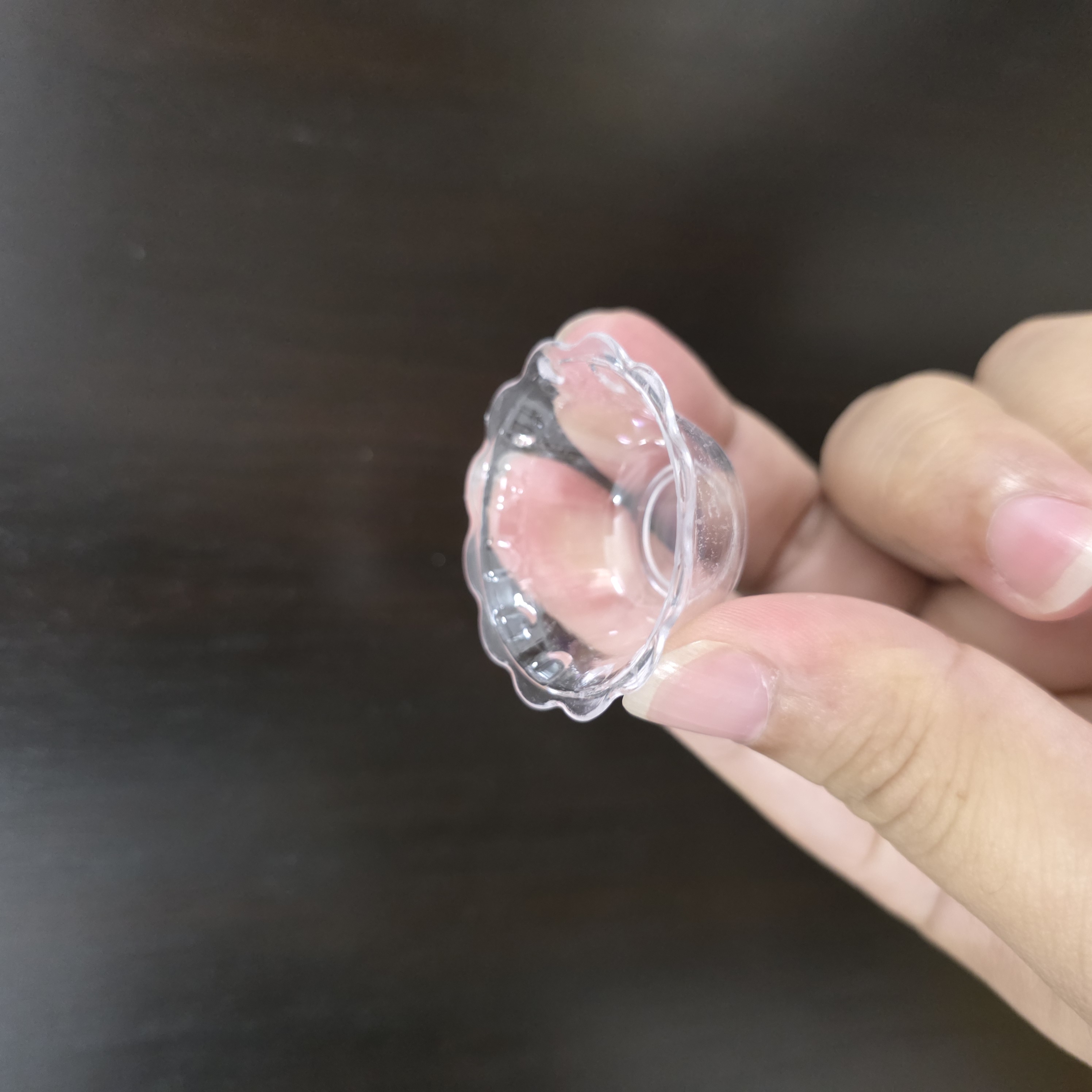 Transparent Flower-Edge Bowl