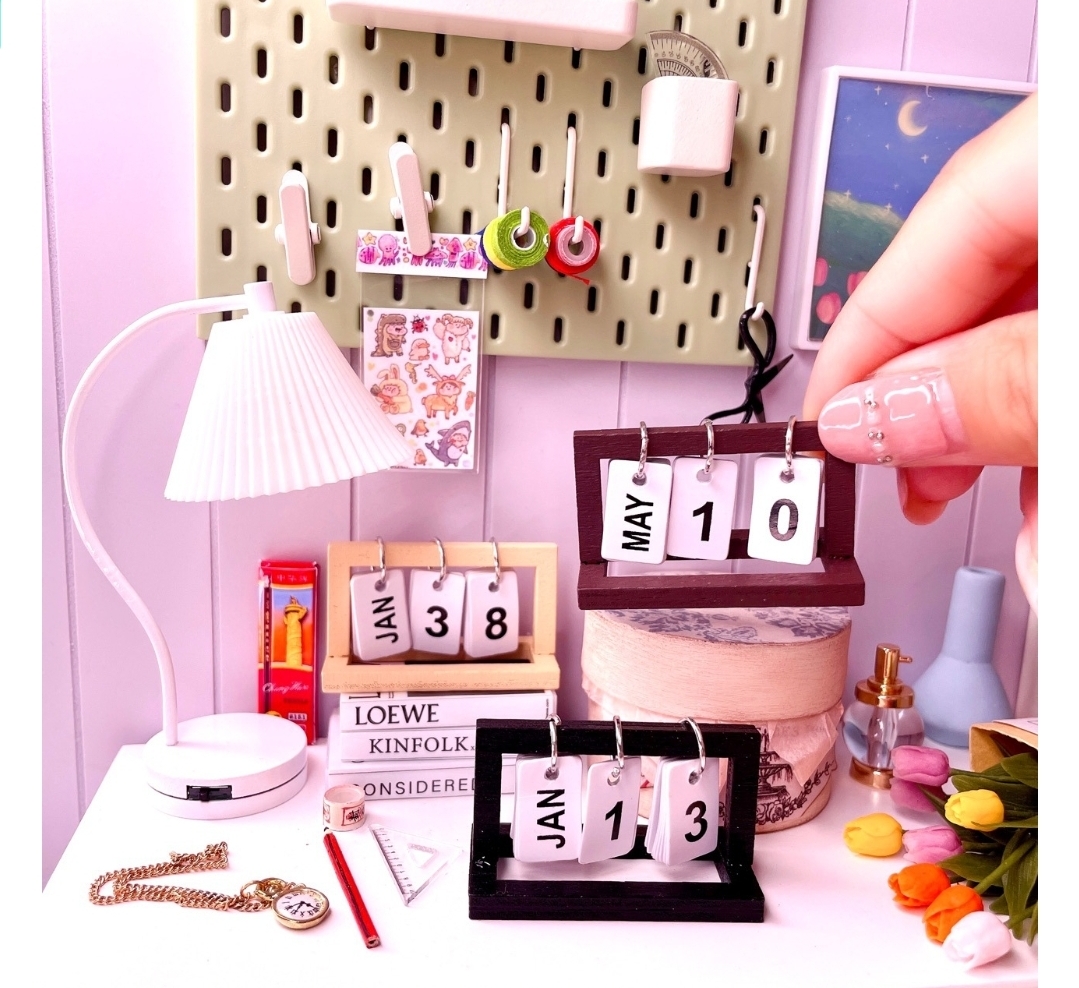 Desk Calendar