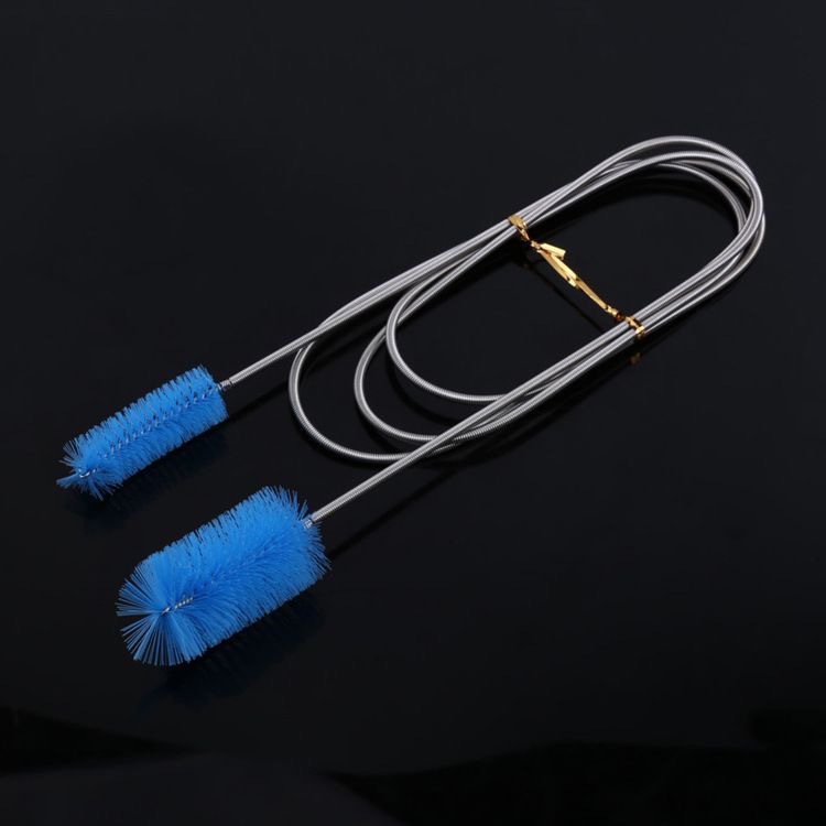 Flexible double headed pipe cleaner