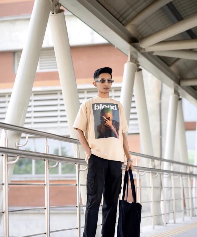 Blond Oversized Beige Tee