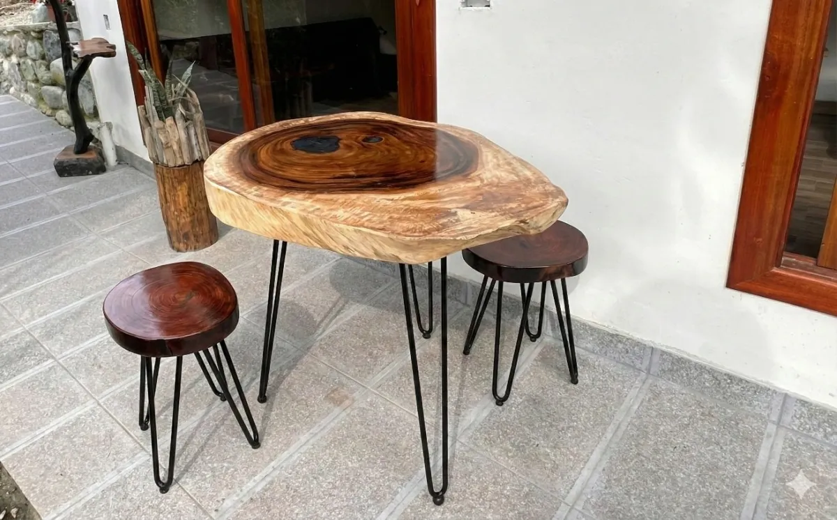 Coffee Table cum bed side table