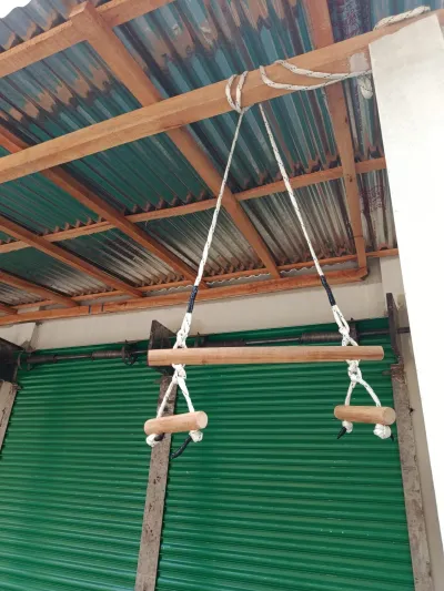🏋️♂️ Wooden Hanging Gym Exercise Bar_img_0