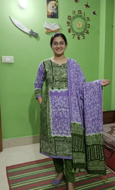 মাল্টি  বাটিক থ্রি পিস স্বল্প মূল্যে পাচ্ছেন_img_6