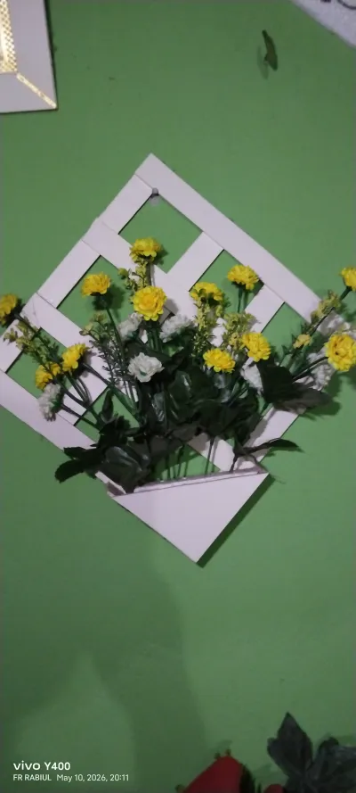 wall hanging flower and vase_img_0