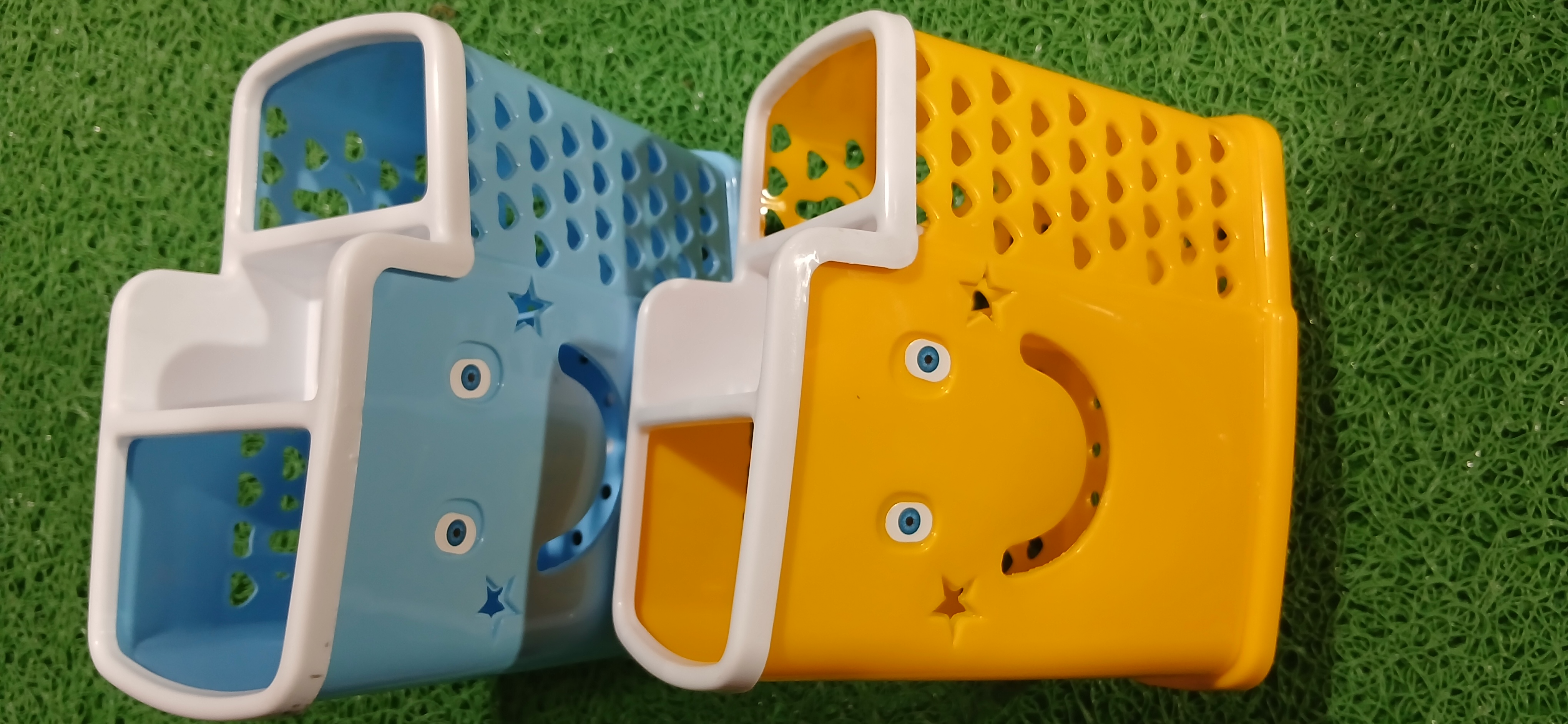 Smile Brush Holder (RFL)1pice