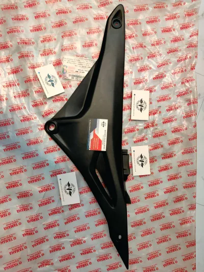 Side Cover R15V4 AND R15M_img_1
