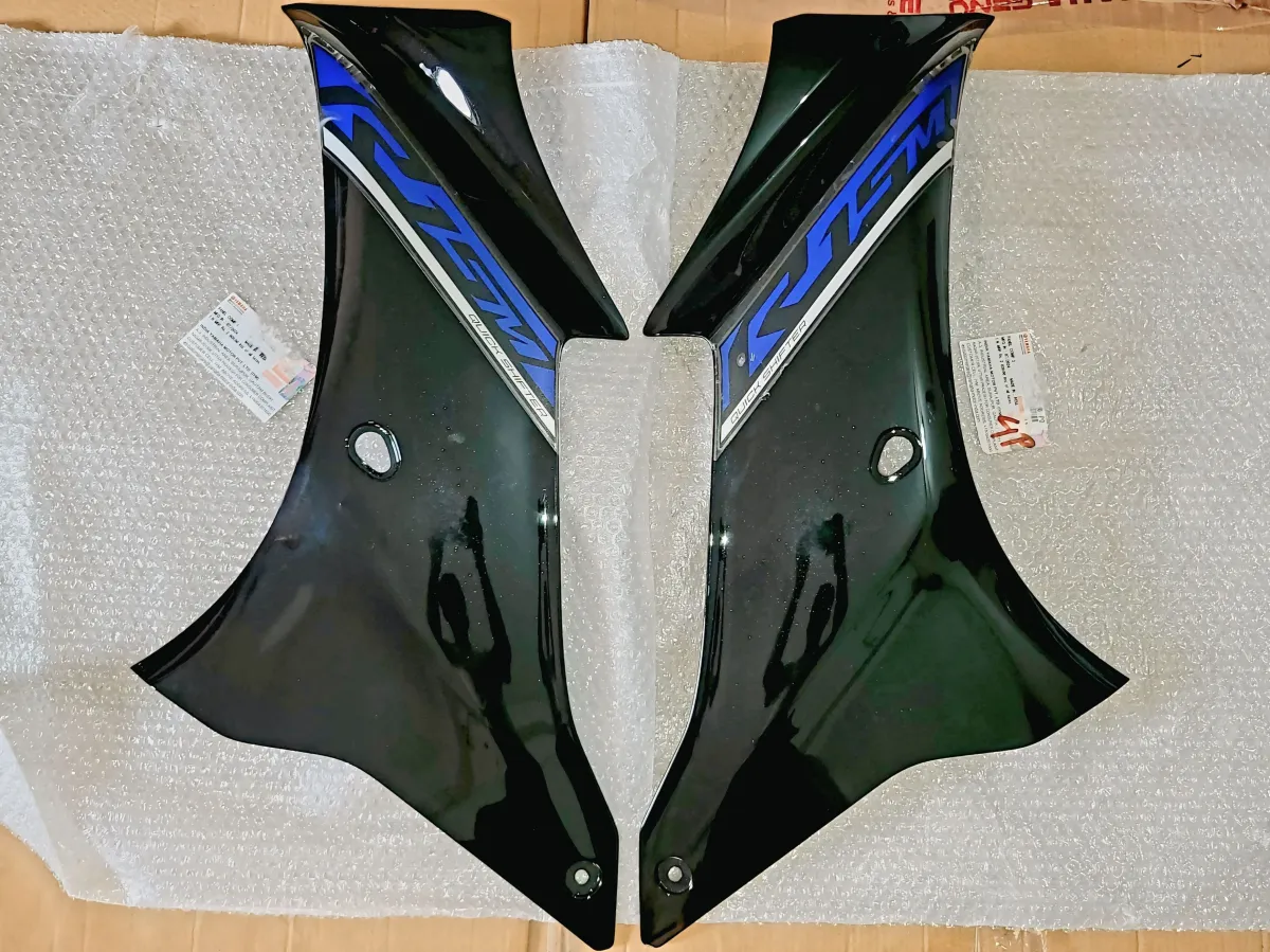 Panel 1/2 R15M Carbon Edition Black ( 2pcs Set )
